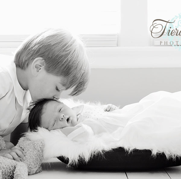 Sweet Baby Sister- Nashville, TN Newborn and Family Photographer