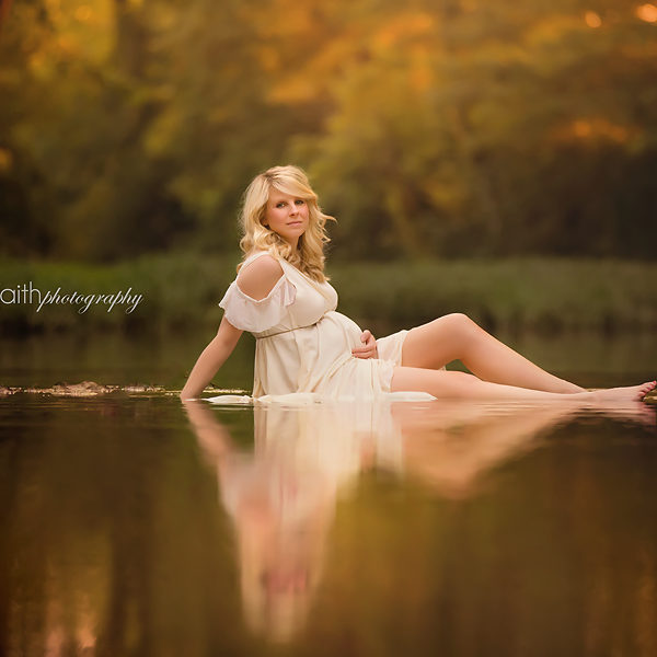 Glowing | Nashville Maternity Photographer